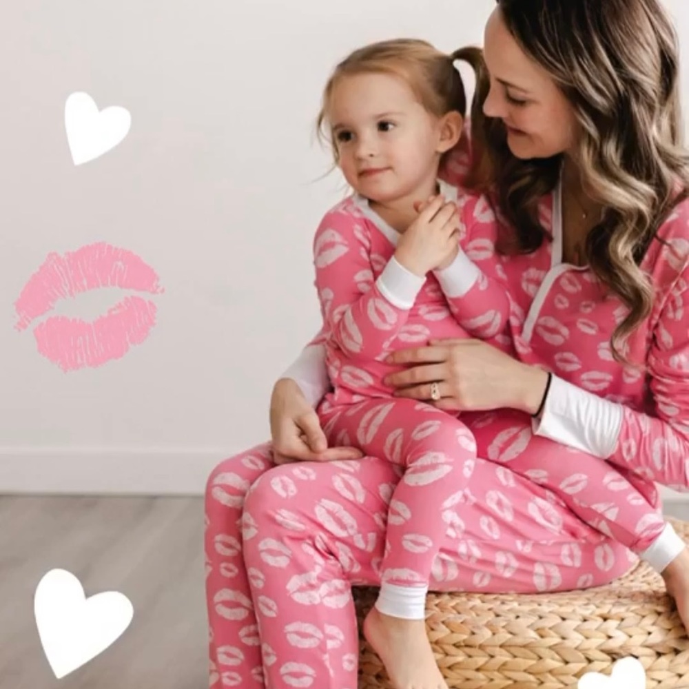 Little sleepies bamboo viscose womens pj set Valentine’s Day print